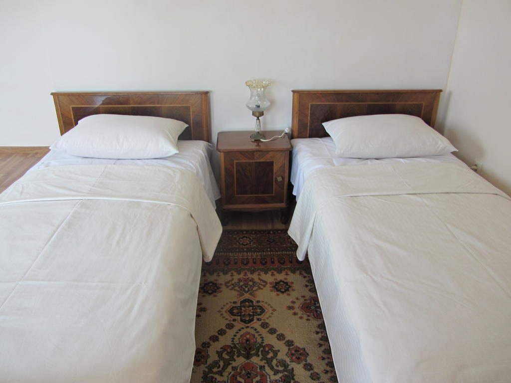 Hotel Сolibri Erivan Zimmer foto